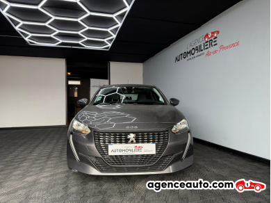 Peugeot 208 — 10