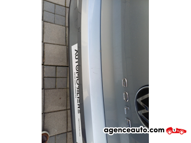 Volkswagen Golf — 24