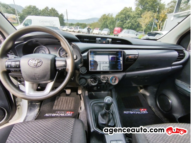 Toyota Hilux — 12