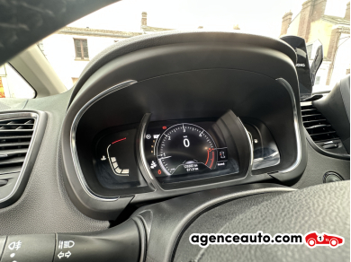 Renault Grand Scenic — 24