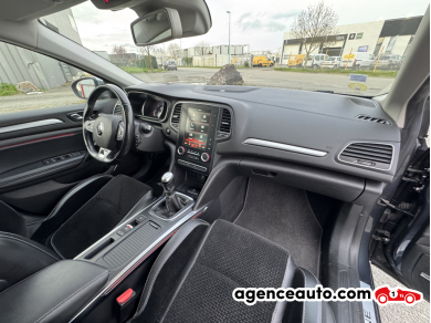 Renault Megane — 13