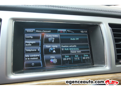 Jaguar XF — 12