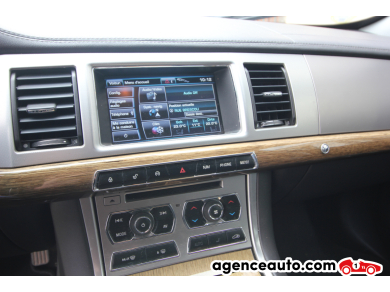 Jaguar XF — 16