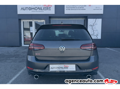 Volkswagen Golf — 4