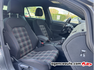 Volkswagen Golf — 30