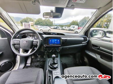 Toyota Hilux — 12