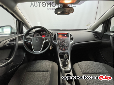 Opel Astra Sports Tourer — 12