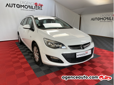 Opel Astra Sports Tourer — 11