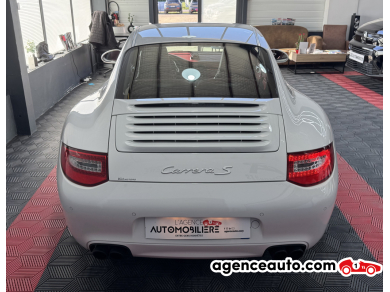 Porsche 911 — 9