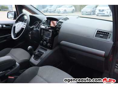 Opel Zafira — 10