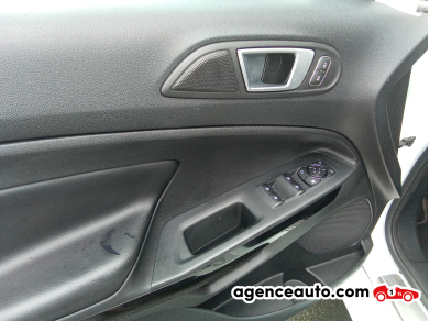 Ford Ecosport — 24