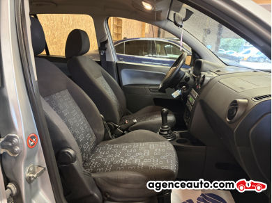 Ford Fusion — 16