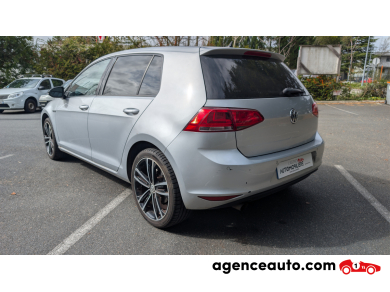 Volkswagen Golf — 5