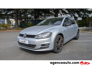 Volkswagen Golf — 3