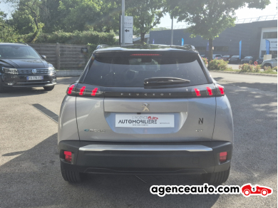 Peugeot 2008 — 8
