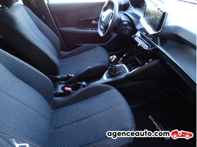 Peugeot 208 — 13