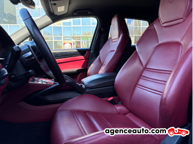 Porsche Cayenne — 12