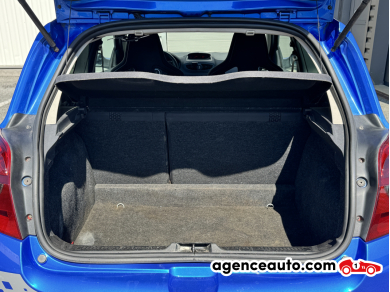 Renault Clio — 24