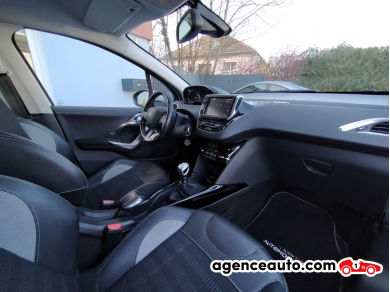 Peugeot 2008 — 17