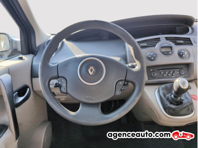 Renault Scenic — 10