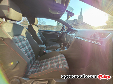 Volkswagen Golf — 19