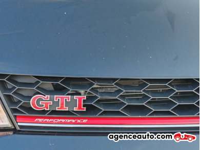 Volkswagen Golf — 32
