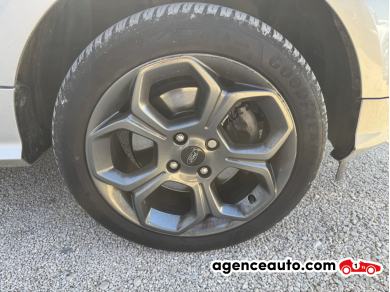 Ford Ecosport — 18