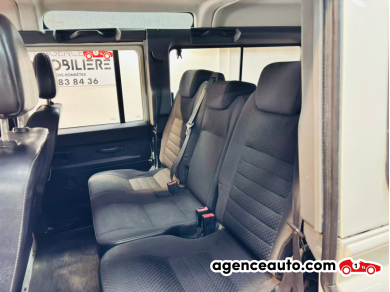 Land Rover Defender — 16