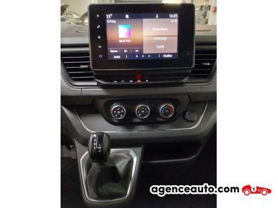 Renault Trafic — 25