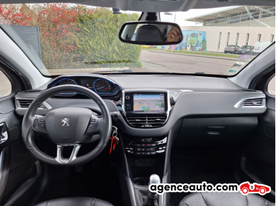 Peugeot 208 — 15