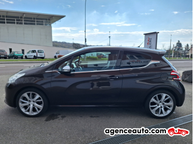 Peugeot 208 — 4