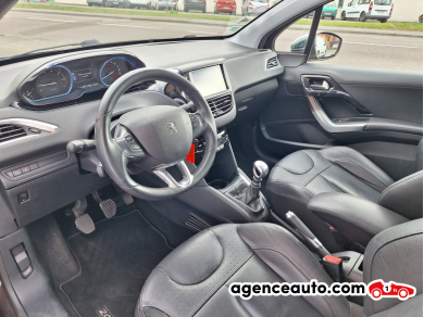Peugeot 208 — 9