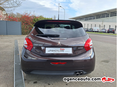 Peugeot 208 — 6