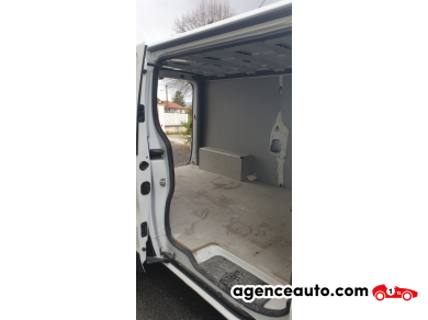 Renault Trafic — 30