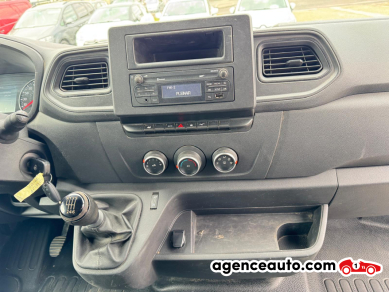 Renault Master — 12