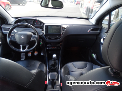 Peugeot 2008 — 17