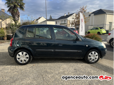 Renault Clio — 8