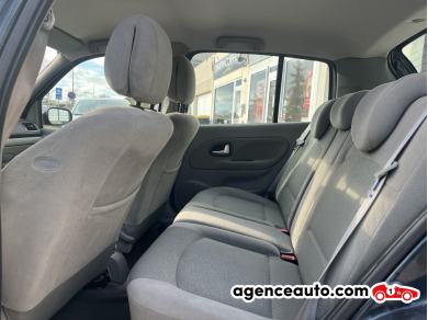 Renault Clio — 12
