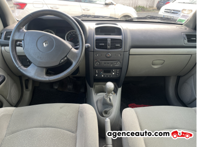 Renault Clio — 10