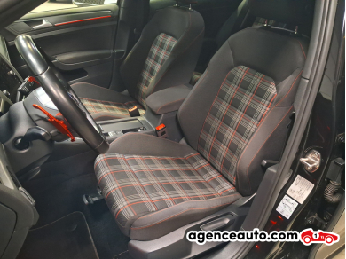 Volkswagen Golf — 14