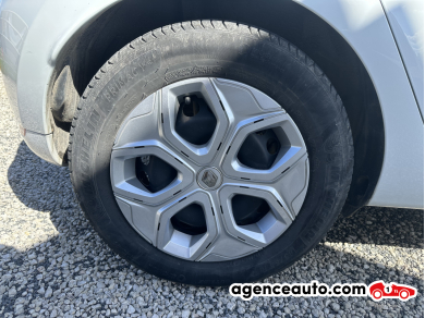 Renault Clio — 16