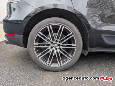 Porsche Macan — 23