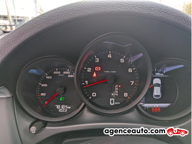 Porsche Macan — 14