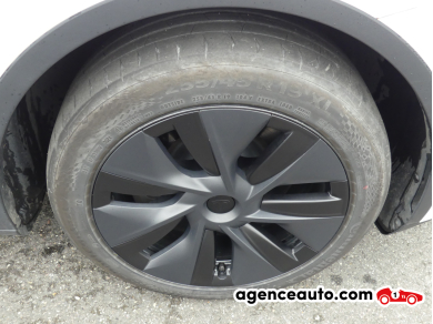 Tesla Model Y — 27