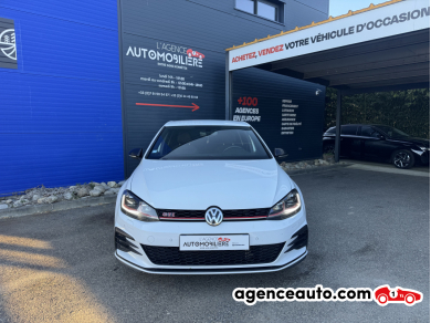 Volkswagen Golf — 3