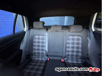 Volkswagen Golf — 23