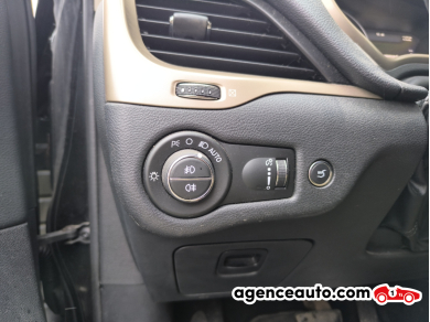 Chrysler JEEP CHEROKEE — 23
