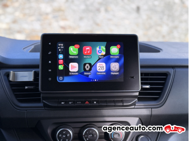 Renault Trafic Combi — 17