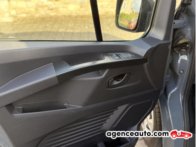 Renault Trafic Combi — 9