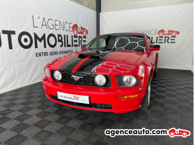 Ford Mustang Convertible — 6